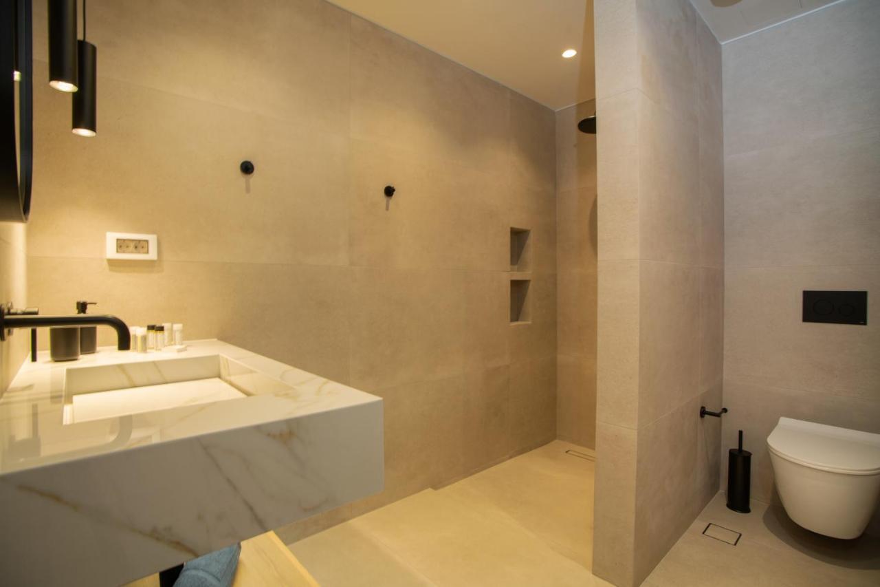 Celine Luxury Apartments & Suites อายิโอสนิโกลาโอส ภายนอก รูปภาพ