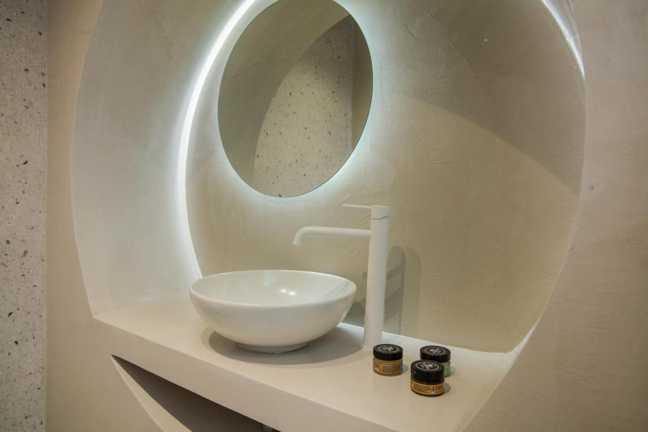 Celine Luxury Apartments & Suites อายิโอสนิโกลาโอส ภายนอก รูปภาพ