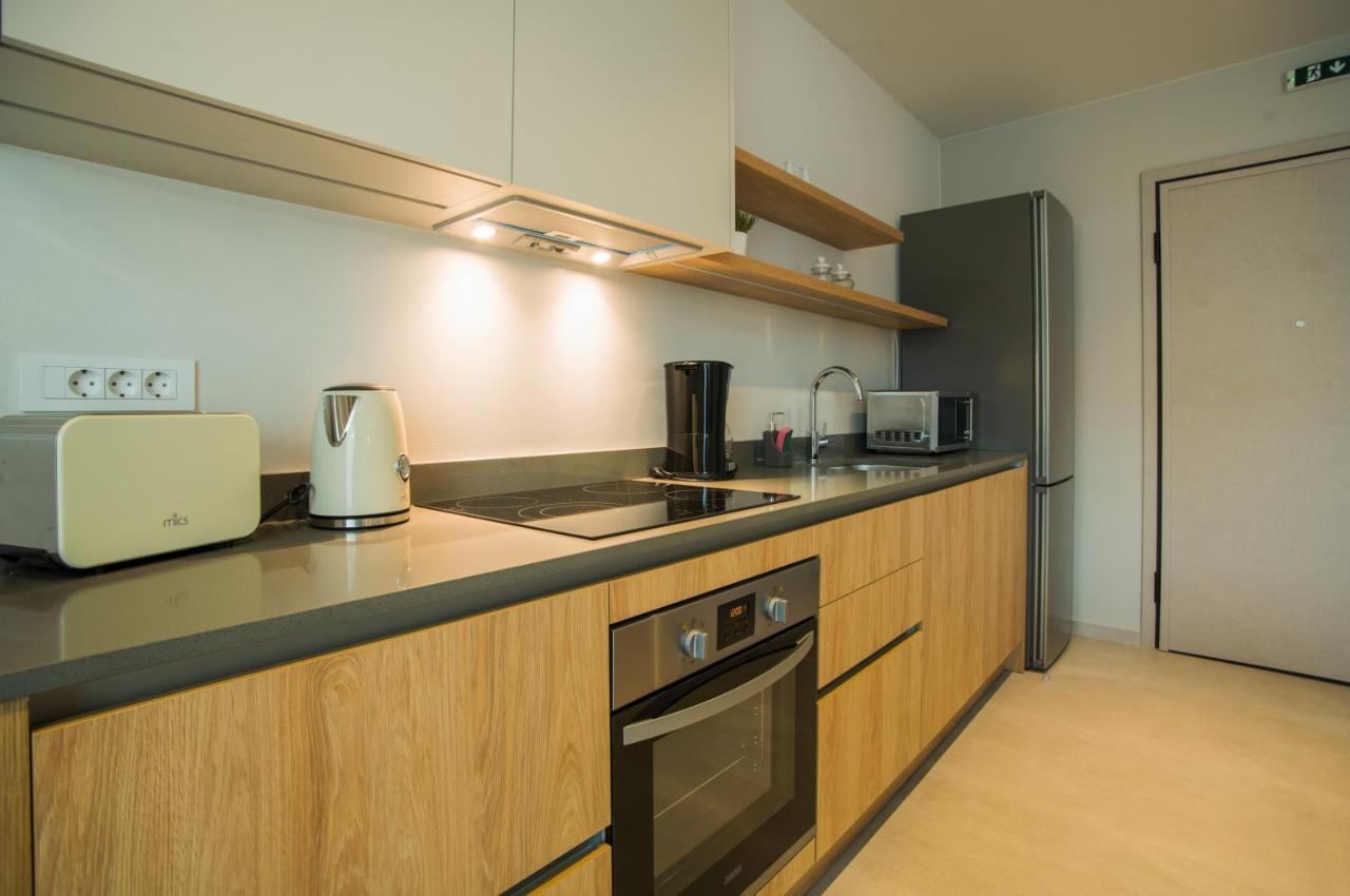 Celine Luxury Apartments & Suites อายิโอสนิโกลาโอส ภายนอก รูปภาพ